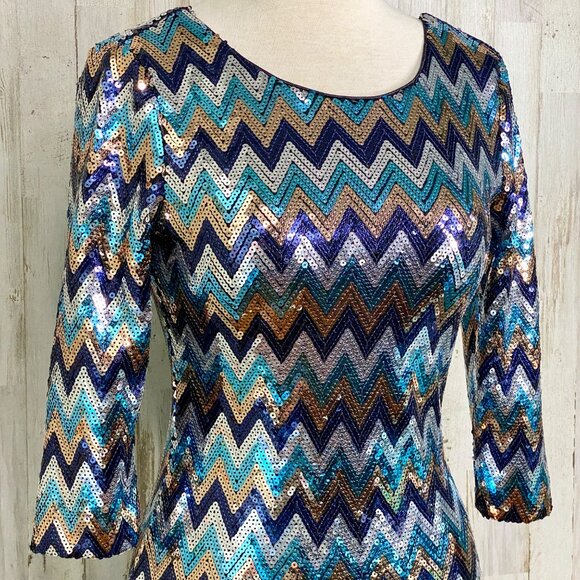 As U Wish Blue Gold Chevron Sequin Bodycon Dress 3/4 Sleeves Scoop Back Size S - Picture 2 of 9